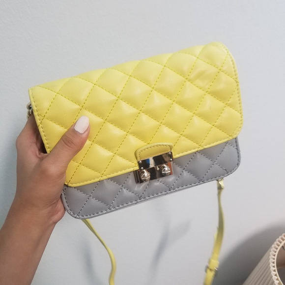 Yellow small sling bag - Picture 3 of 5